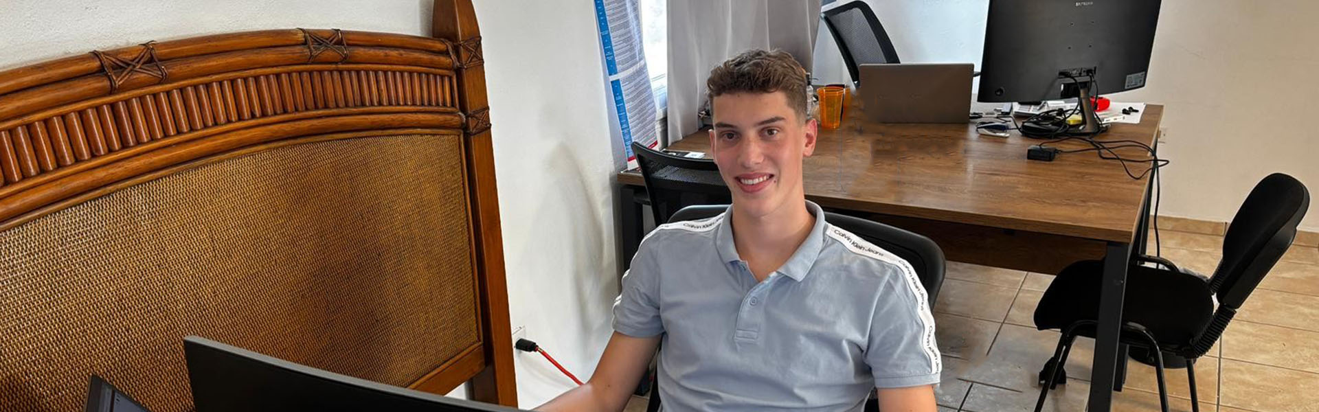 Krijn werkt tijdens zijn stage van vier maanden mee aan het project Black Rocks Harbor